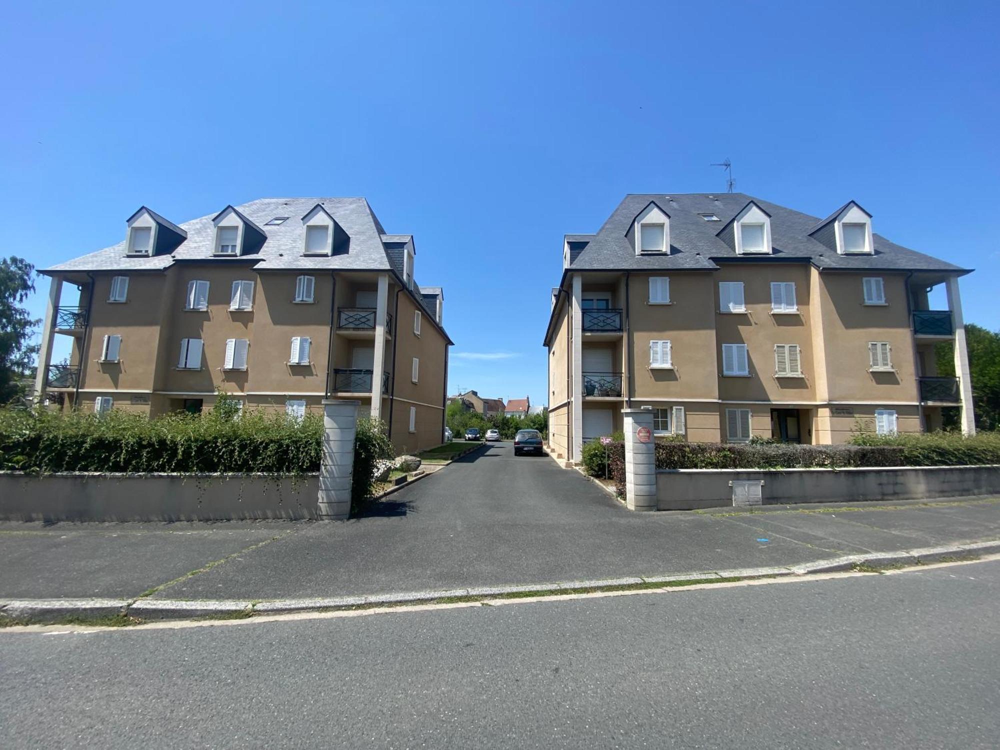 Apartamento Les Rives De L'Indre. Parking Gratuit. Lit 160Cm Châteauroux Exterior foto