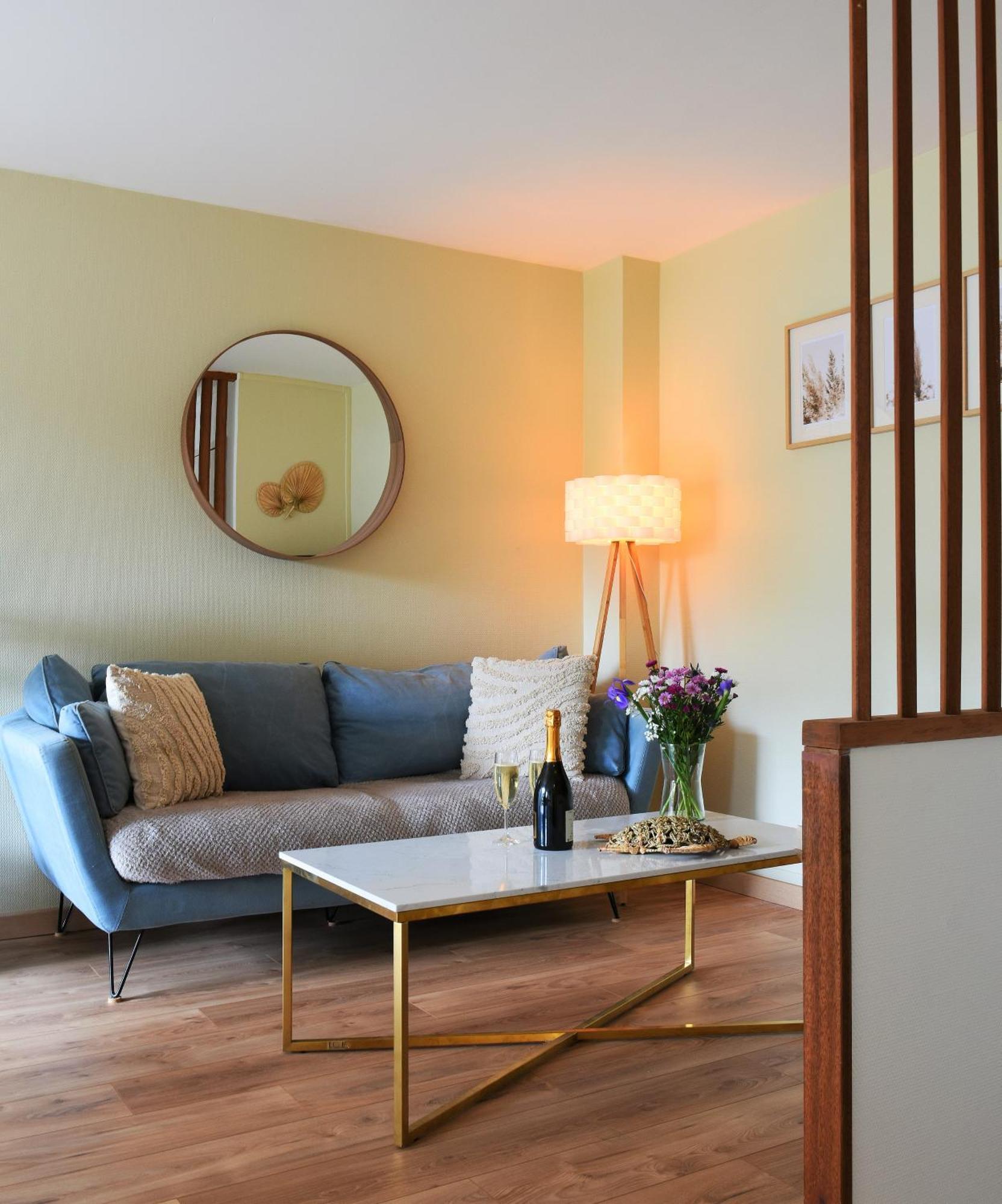 Apartamento Les Rives De L'Indre. Parking Gratuit. Lit 160Cm Châteauroux Exterior foto